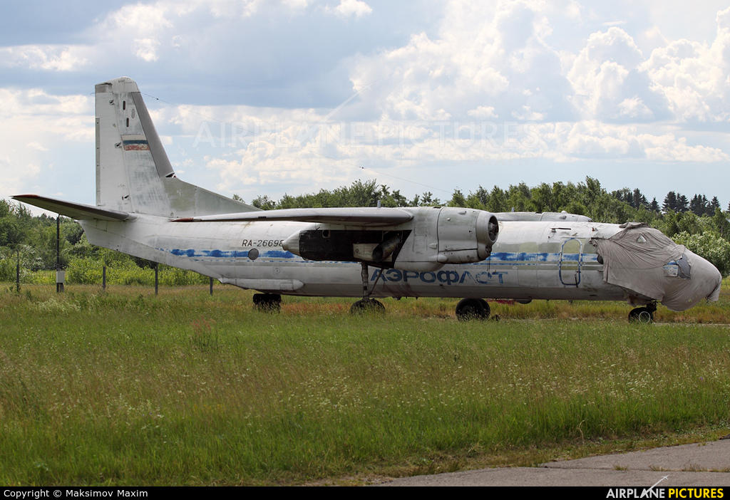 Russia - Navy RA-26698 aircraft at Moscow - Ostafyevo