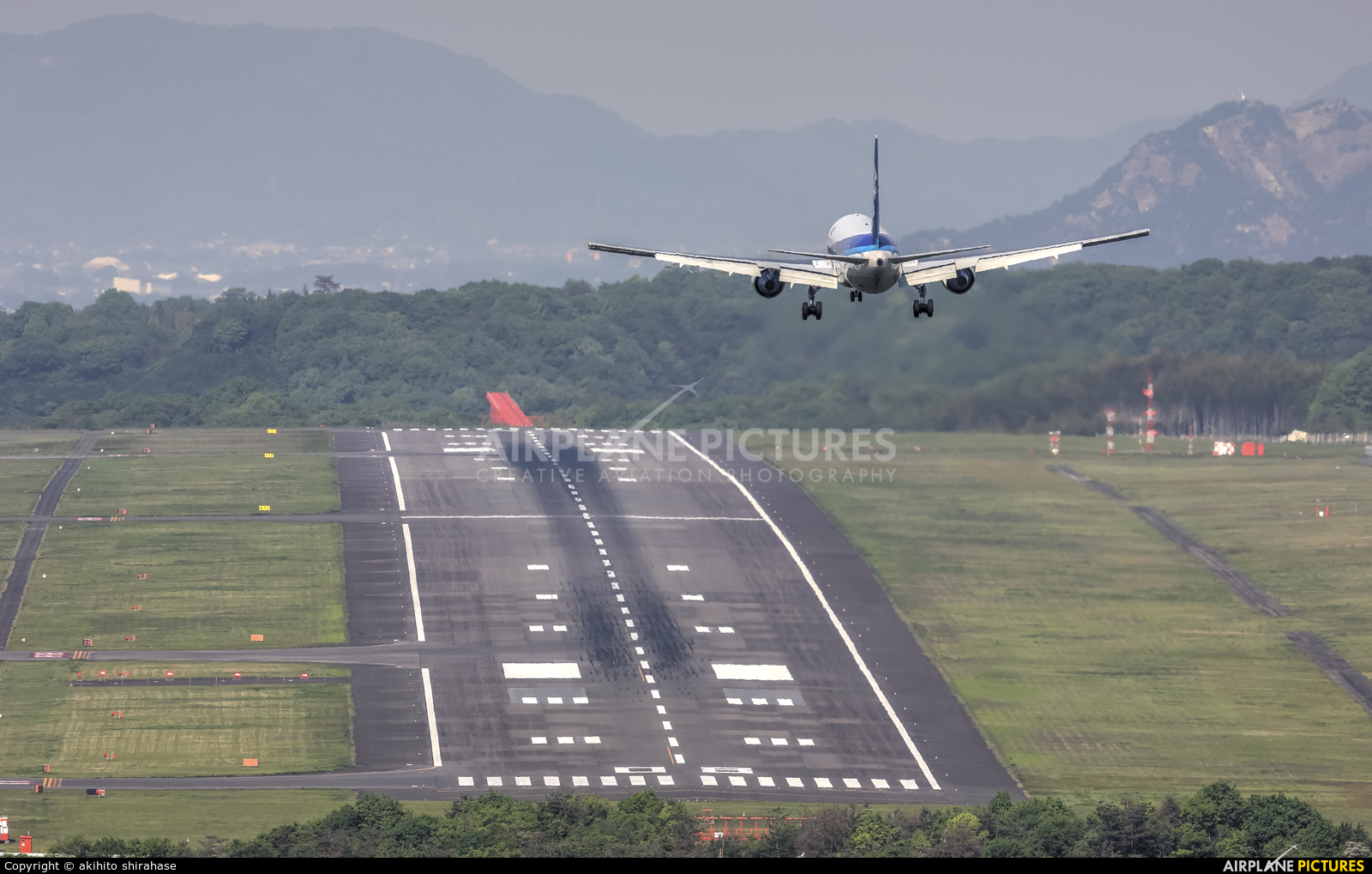 ANA - All Nippon Airways JA8291 aircraft at Takamatsu