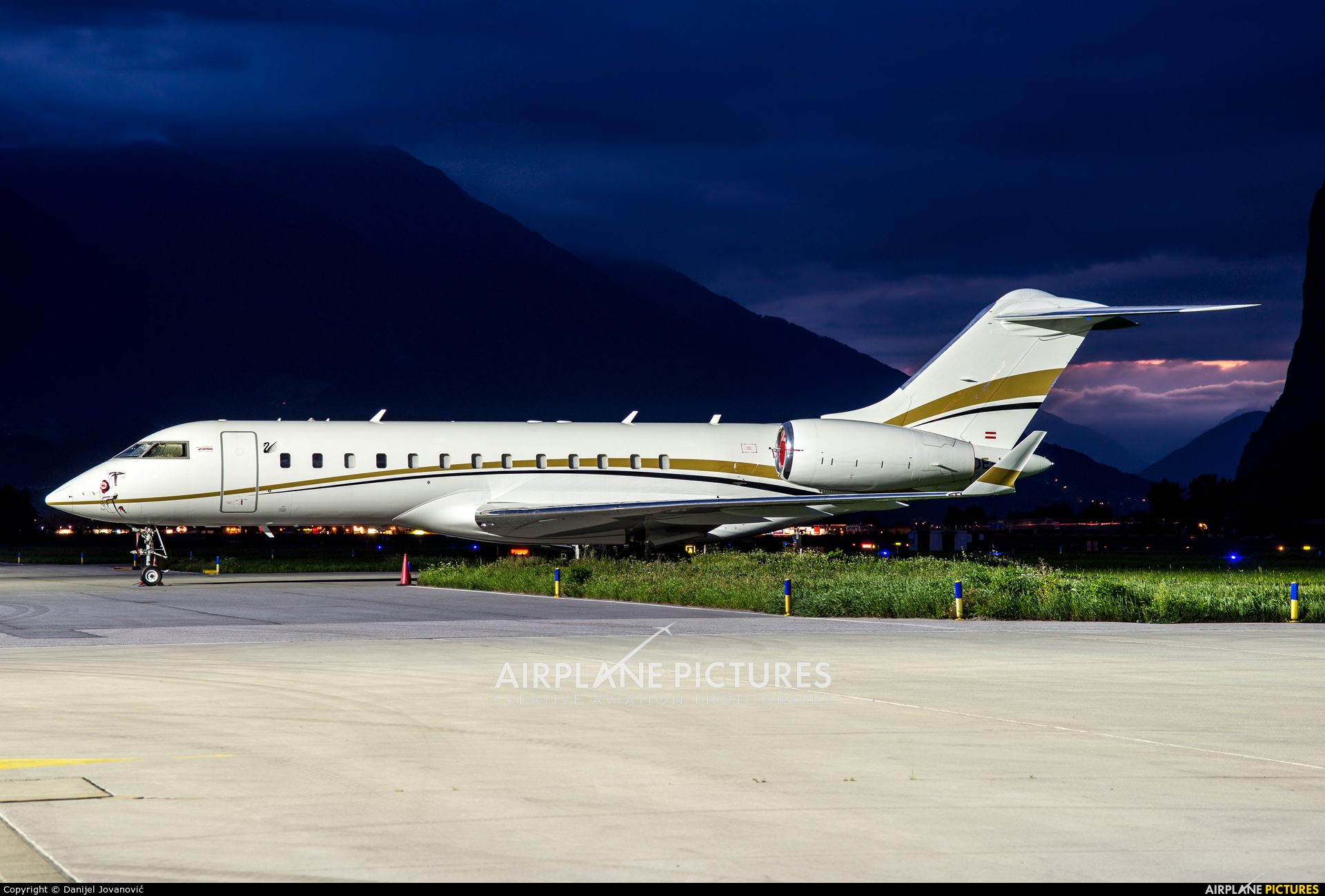 Tyrolean Jet Service OE-IEL aircraft at Innsbruck