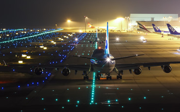 - - Korean Air Boeing 747-400