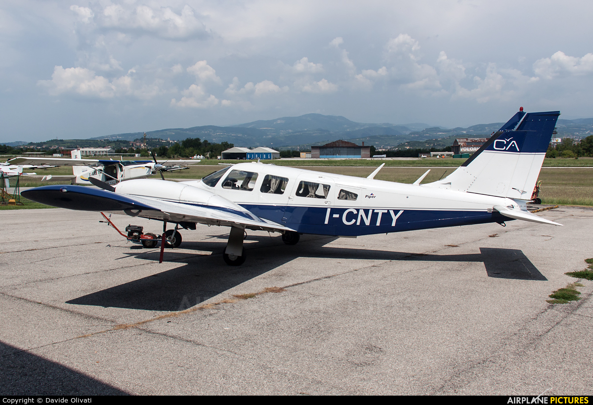 Private I-CNTY aircraft at Verona - Boscomantico