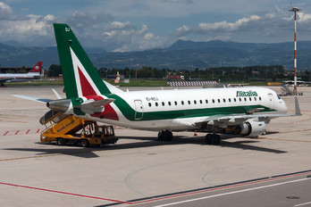 EI-RDJ - Alitalia Embraer ERJ-170 (170-100)