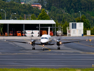F-GTVC - Twin Jet Beechcraft 1900D Airliner