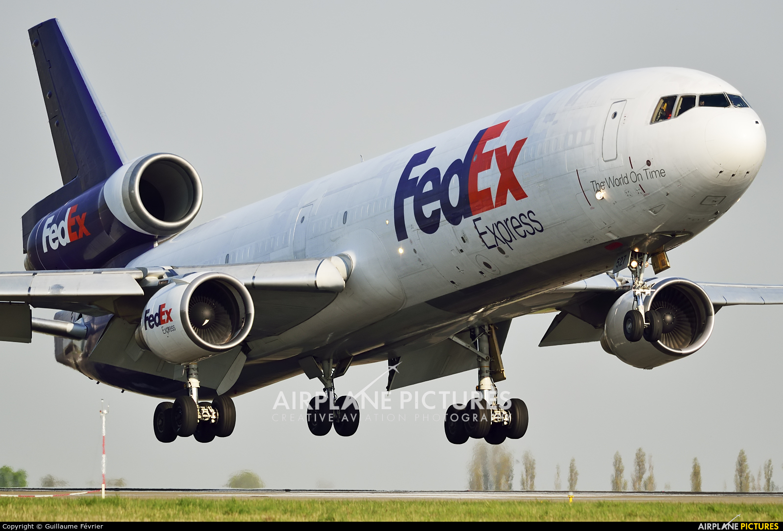 FedEx Federal Express N527FE aircraft at Paris - Charles de Gaulle