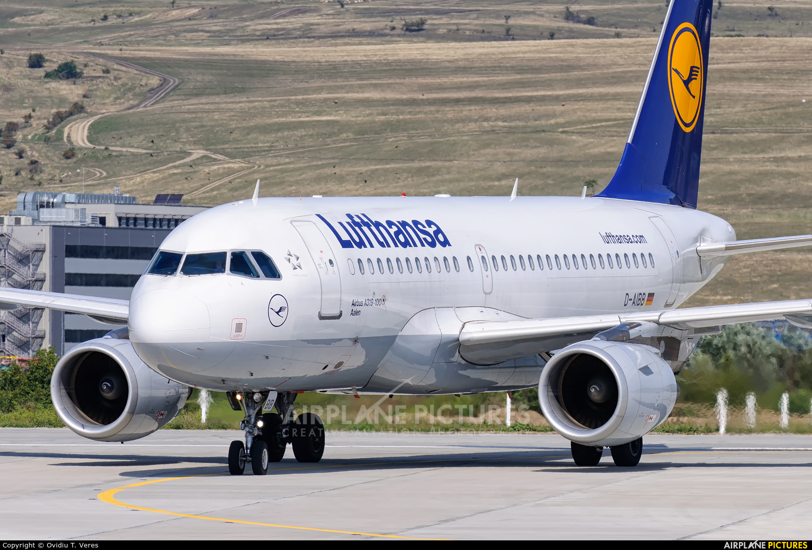 Lufthansa D-AIBB aircraft at Cluj Napoca - Someseni