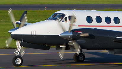 OE-GTH - Air Independence Beechcraft 300 King Air 350