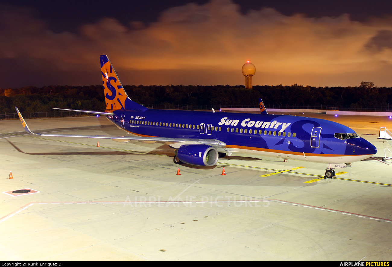 Sun Country Airlines N806SY aircraft at Cancun Intl