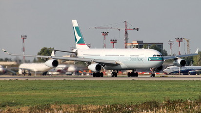 B-HXF - Cathay Pacific Airbus A340-300