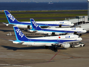 JA8392 - ANA - All Nippon Airways Airbus A320