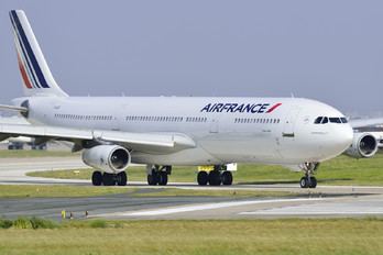 F-GLZI - Air France Airbus A340-300