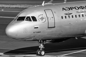 VQ-BIW - Aeroflot Airbus A320