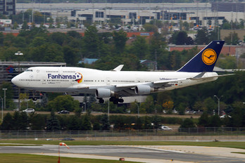 D-ABVK - Lufthansa Boeing 747-400