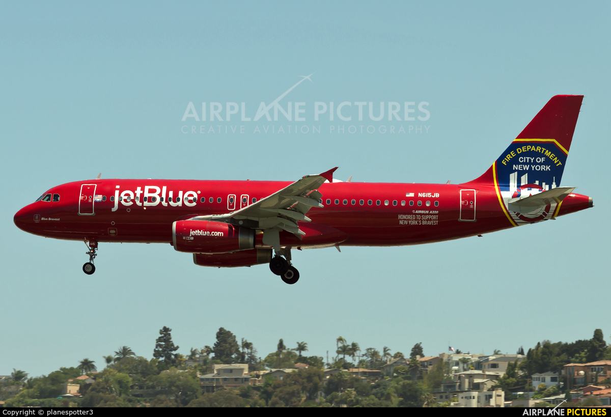 JetBlue Airways N615JB aircraft at San Diego - Lindbergh Field