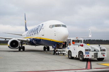 EI-DWG - Ryanair Boeing 737-800