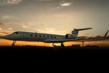 N921WC - Private Gulfstream Aerospace G-V, G-V-SP, G500, G550