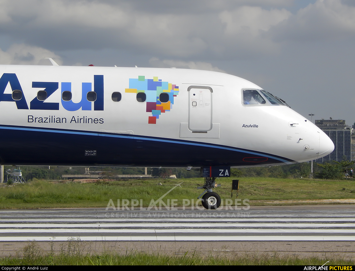 Azul Linhas Aéreas PR-AZA aircraft at Rio de Janeiro - Santos Dumont