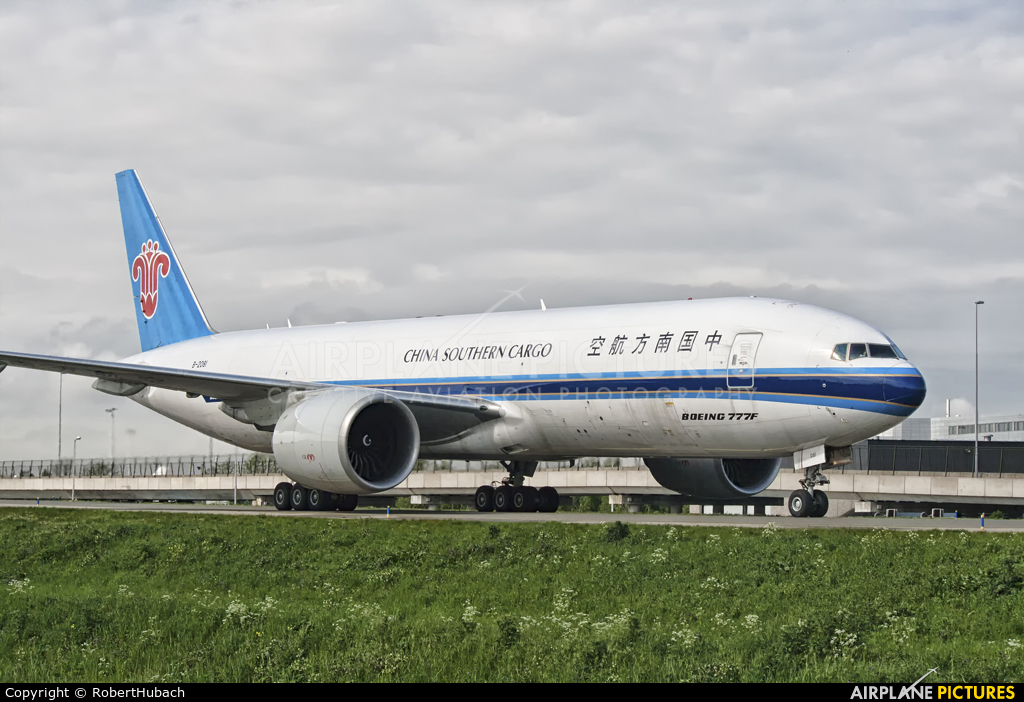 China Southern Cargo B-2081 aircraft at Amsterdam - Schiphol