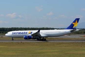 JA330E - Skymark Airlines Airbus A330-300