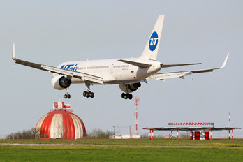 VQ-BEZ - UTair Boeing 757-200WL