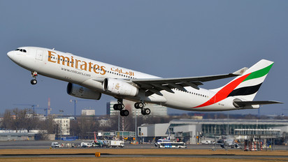 A6-EAK - Emirates Airlines Airbus A330-200