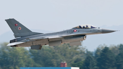 E-007 - Denmark - Air Force General Dynamics F-16A Fighting Falcon