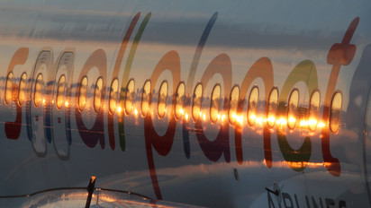 SP-HAD - Small Planet Airlines Airbus A320
