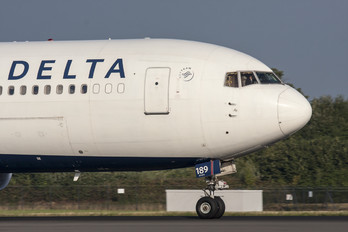N189DN - Delta Air Lines Boeing 767-300