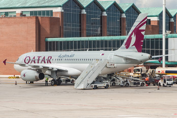 A7-AHU - Qatar Airways Airbus A320