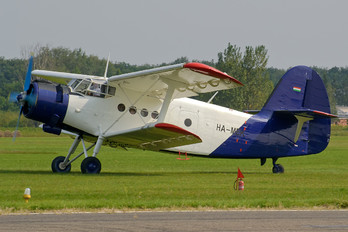 HA-MEK - Private Antonov An-2
