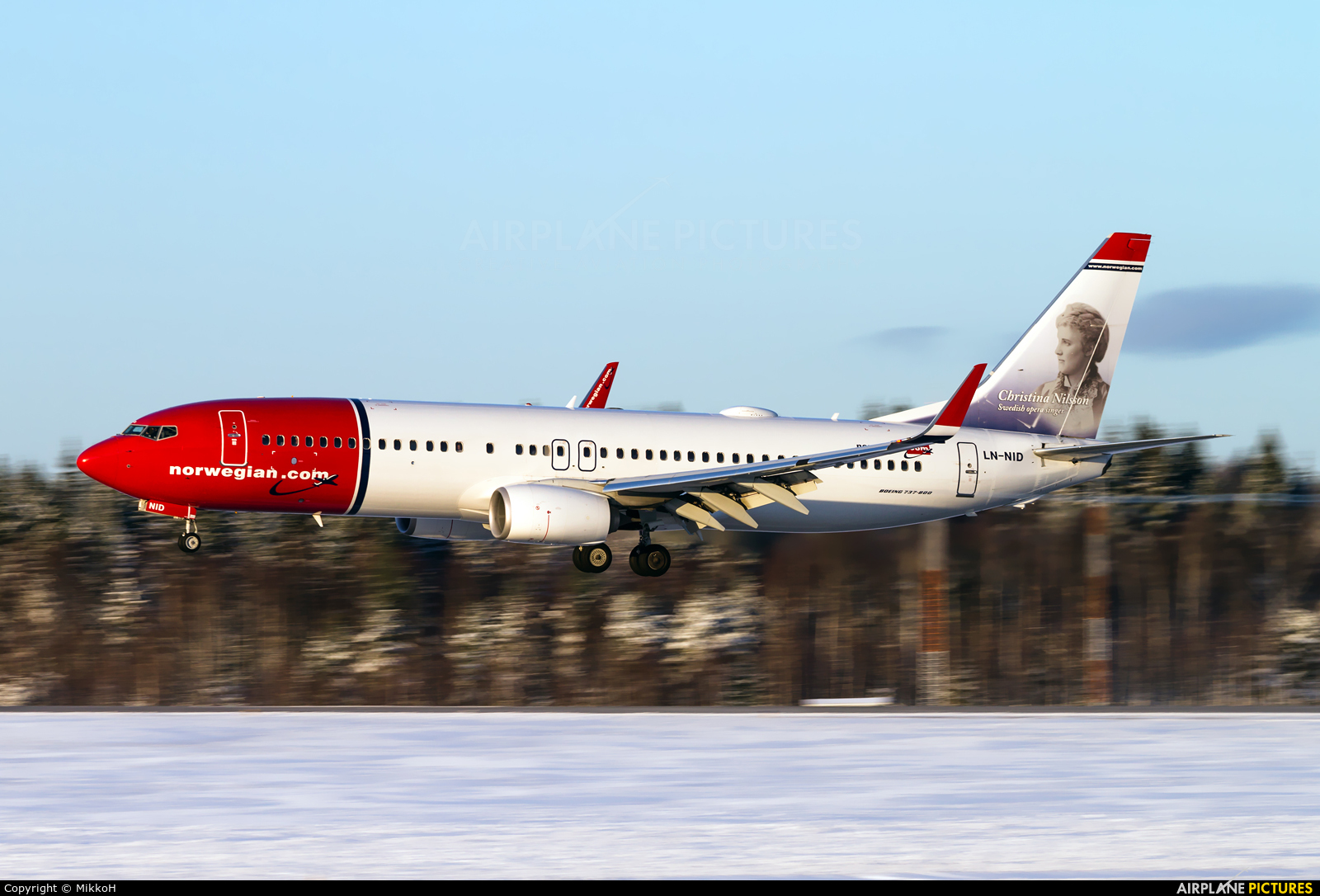 Norwegian Air Shuttle LN-NID aircraft at Helsinki - Vantaa