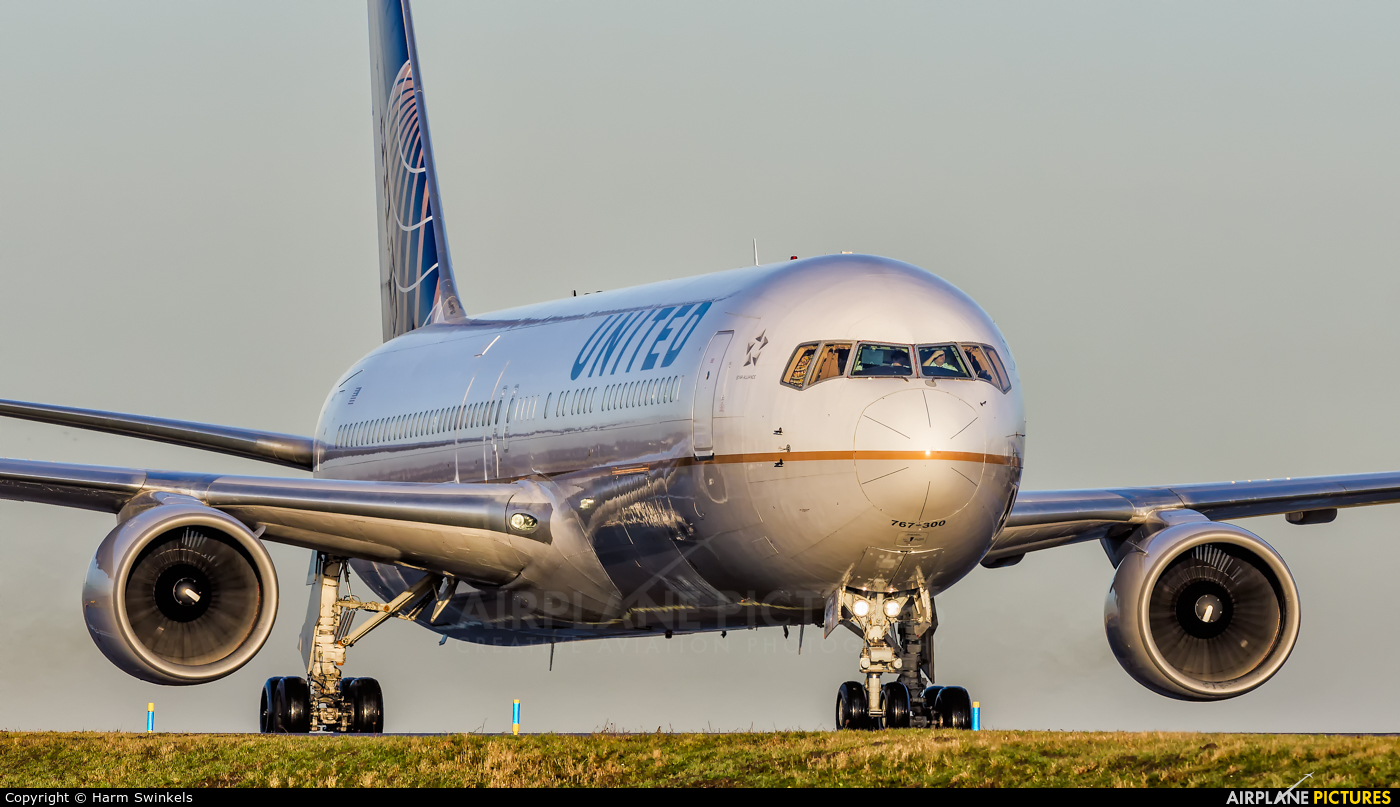 United Airlines N652UA aircraft at Amsterdam - Schiphol