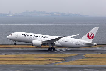 JA823J - JAL - Japan Airlines Boeing 787-8 Dreamliner