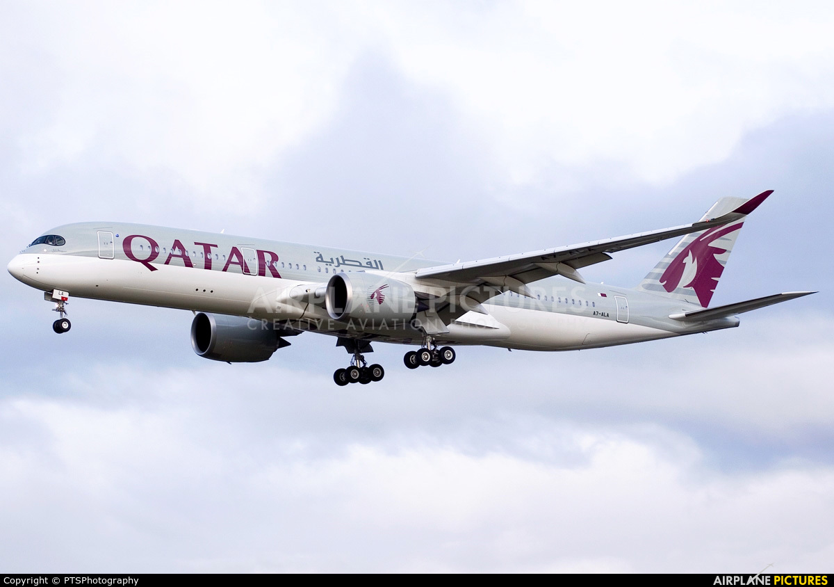 Qatar Airways A7-ALA aircraft at London - Heathrow