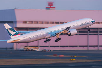 B-KPH - Cathay Pacific Boeing 777-300ER