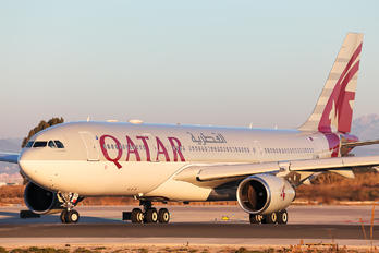 A7-AFM - Qatar Airways Airbus A330-200