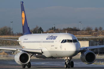 D-AIZU - Lufthansa Airbus A320