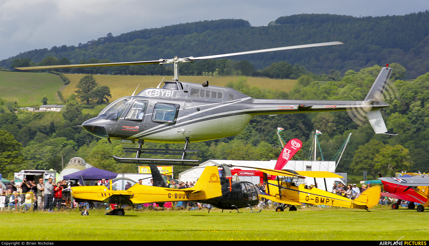 Castle Air G-BYBI aircraft at Welshpool