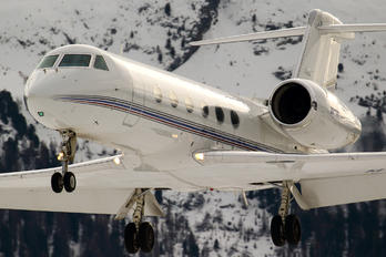 M-AVOS - Private Gulfstream Aerospace G-IV,  G-IV-SP, G-IV-X, G300, G350, G400, G450