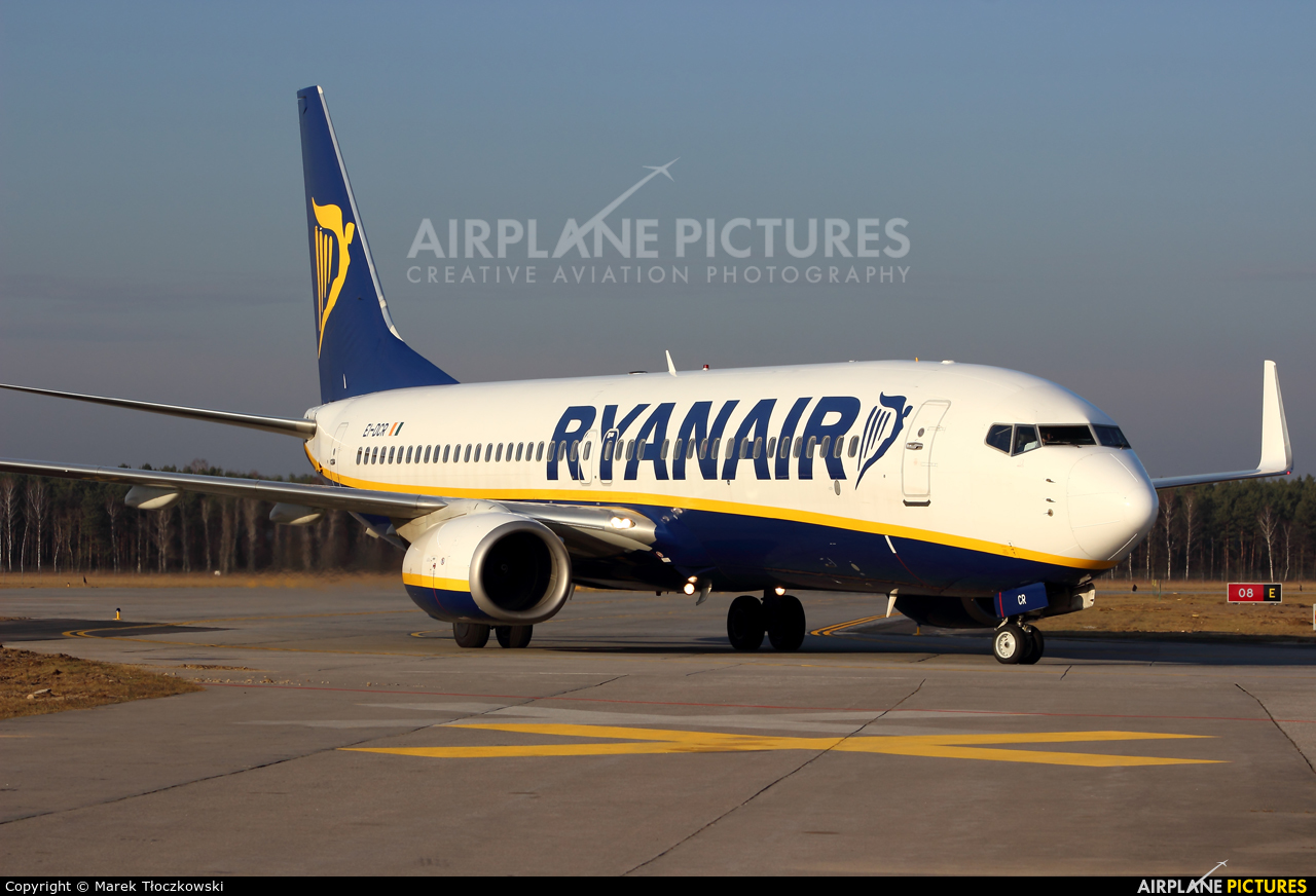 Ryanair EI-DCR aircraft at Modlin