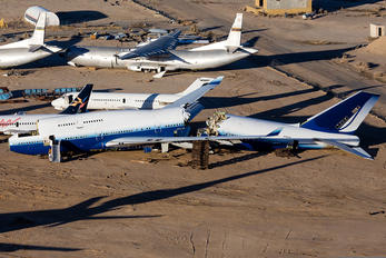 N198UA - United Airlines Boeing 747-400