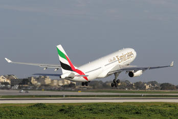 A6-EAH - Emirates Airlines Airbus A330-200