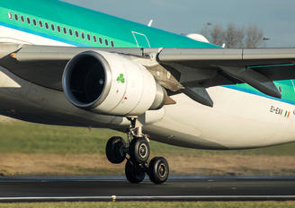 EI-EAV - Aer Lingus Airbus A330-300