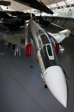 155529 - USA - Navy McDonnell Douglas F-4J Phantom II