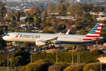 N115NN - American Airlines Airbus A321