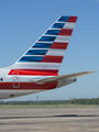 American Airlines N185AN image