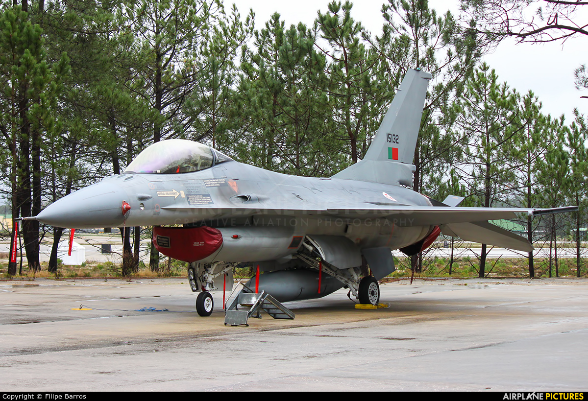 Portugal - Air Force 15132 aircraft at Monte Real