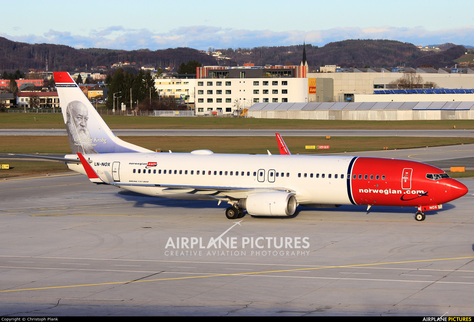 Norwegian Air Shuttle LN-NOX aircraft at Salzburg