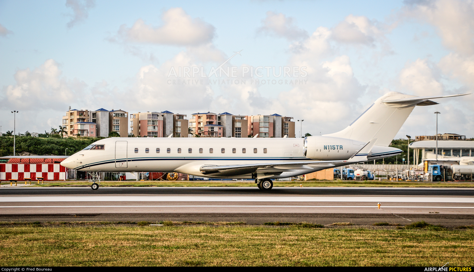 Private N115TR aircraft at Sint Maarten - Princess Juliana Intl