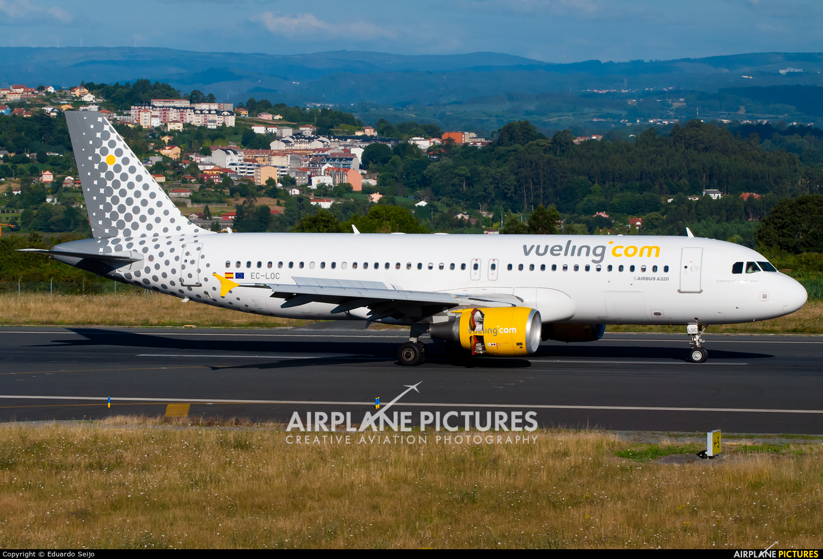 Vueling Airlines EC-LOC aircraft at La Coruña