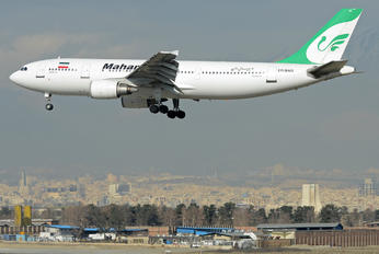 EP-MNG - Mahan Air Airbus A300